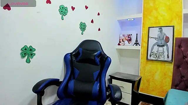 susan mooree online show from 04-08-26, 08:20