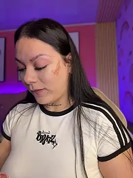 Snapshot of Megaan__More chatting on 06-16-26, 02:36 Megaan More online show from 06-16-26, 02:36