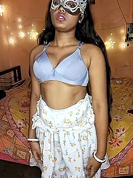 Snapshot of treasure_black chatting on 10-29-25, 09:44 treasure black online show from 10-29-25, 09:44