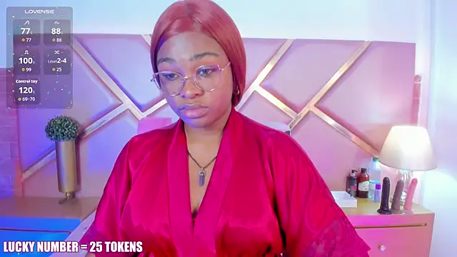 SophieSinclair online show from 04-17-26, 12:30