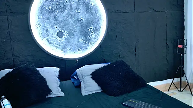 IvannaaVega online show from 04-08-26, 04:45