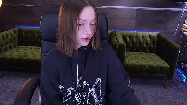 FoxyMayy online show from 09-15-25, 12:38