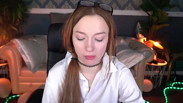 FoxyMayy online show from 03-16-26, 05:44