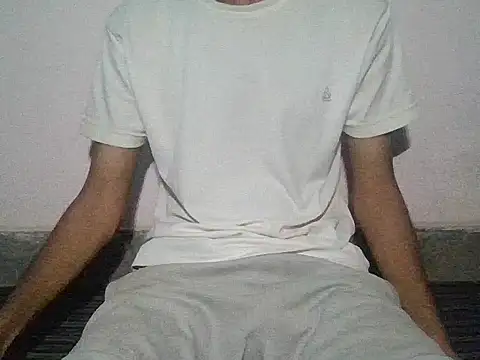 Snapshot of ash706339 chatting on 09-14-25, 08:35 ash706339 online show from 09-14-25, 08:35