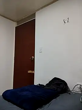 Snapshot of valen-sexx chatting on 10-17-25, 02:04 valen-sexx online show from 10-17-25, 02:04