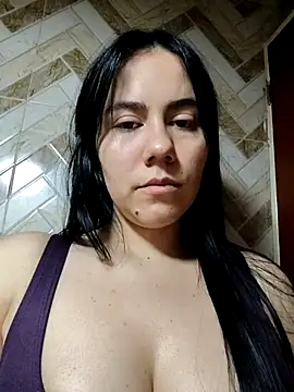 Snapshot of valen-sexx chatting on 11-15-25, 03:04 valen-sexx online show from 11-15-25, 03:04