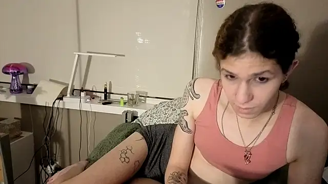 cuddlyavenue online show from 11-30-25, 02:26