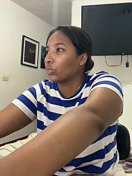 Snapshot of lilith_storm chatting on 11-13-25, 11:03 lilith storm online show from 11-13-25, 11:03