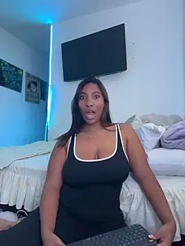 Snapshot of lilith_storm chatting on 12-04-25, 10:07 lilith storm online show from 12-04-25, 10:07