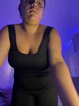 Snapshot of Anabelle_00_ chatting on 07-20-26, 03:32 Anabelle 00 online show from 07-20-26, 03:32
