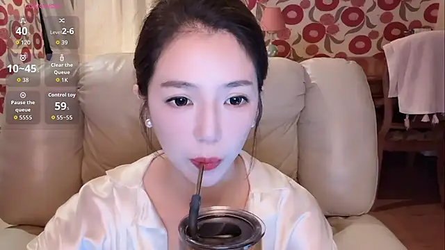 miss-lin online show from 10-06-25, 01:08