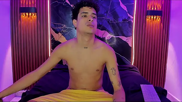 Lucky boys  X online show from 04-13-26, 03:17