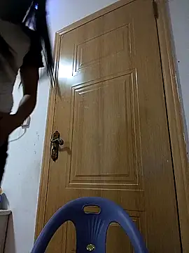 Snapshot of luy-xinh02 chatting on 10-03-25, 02:52 luy-xinh02 online show from 10-03-25, 02:52