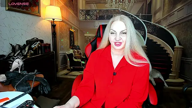 Nina Devillle online show from 02-17-26, 11:33