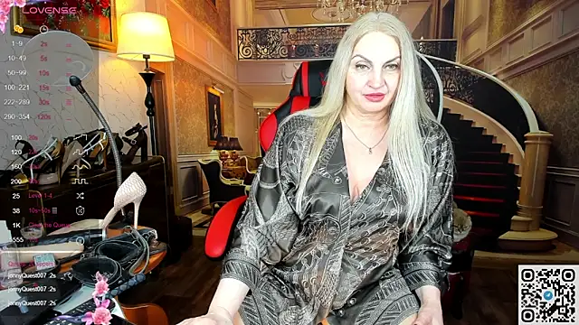 Snapshot of Nina_Devillle chatting on 05-18-26, 04:07 Nina Devillle online show from 05-18-26, 04:07