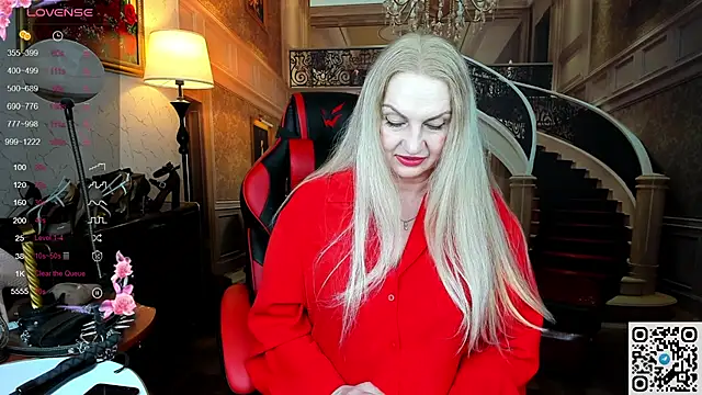 Snapshot of Nina_Devillle chatting on 06-01-26, 11:39 Nina Devillle online show from 06-01-26, 11:39