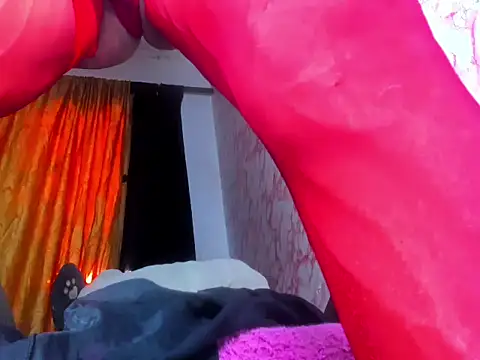 Snapshot of franchescadoll chatting on 09-23-25, 01:03 franchescadoll online show from 09-23-25, 01:03