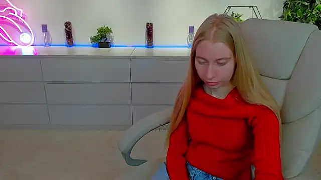 Alina Blonde online show from 11-01-25, 06:37