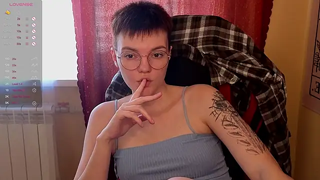 Snapshot of KrisNeal chatting on 09-23-25, 09:34 KrisNeal online show from 09-23-25, 09:34