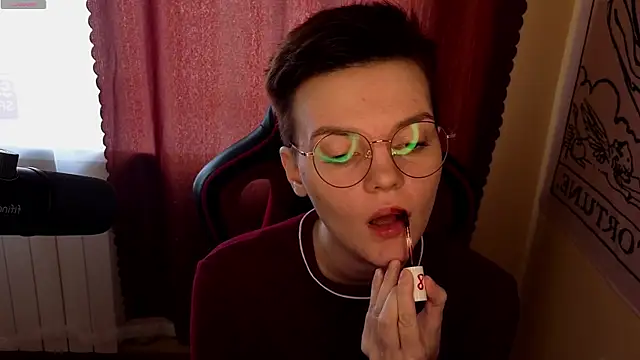 Snapshot of KrisNeal chatting on 10-05-25, 09:07 KrisNeal online show from 10-05-25, 09:07