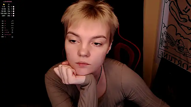 Snapshot of KrisNeal chatting on 11-04-25, 09:30 KrisNeal online show from 11-04-25, 09:30