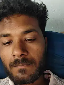 Snapshot of devil_khilesh chatting on 12-20-25, 06:09 devil khilesh online show from 12-20-25, 06:09