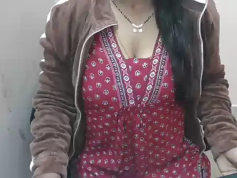 Snapshot of bold_naina chatting on 11-17-25, 03:45 bold naina online show from 11-17-25, 03:45