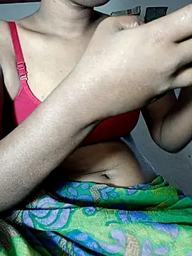 Snapshot of Tamil_Kavitha chatting on 02-09-26, 05:44 Tamil Kavitha online show from 02-09-26, 05:44