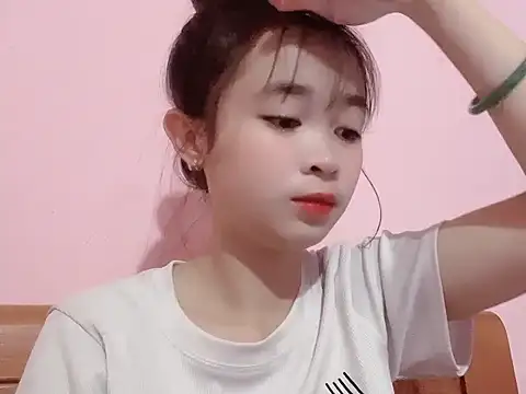 Snapshot of Suna7383 chatting on 10-01-25, 03:40 Suna7383 online show from 10-01-25, 03:40