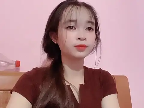 Snapshot of Suna7383 chatting on 10-06-25, 04:15 Suna7383 online show from 10-06-25, 04:15