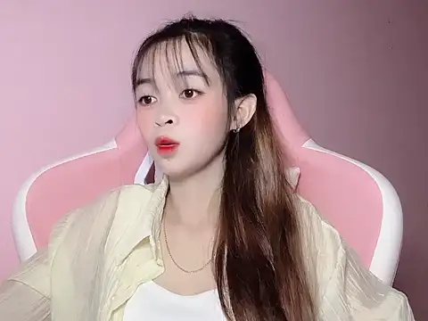 Snapshot of Suna7383 chatting on 11-06-25, 02:40 Suna7383 online show from 11-06-25, 02:40