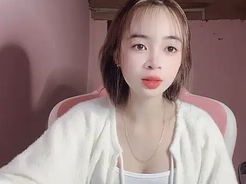 Snapshot of Suna7383 chatting on 11-30-25, 03:27 Suna7383 online show from 11-30-25, 03:27