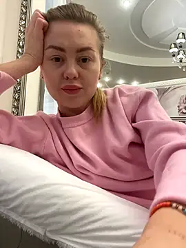 MartaLuna  online show from 11-07-25, 10:48