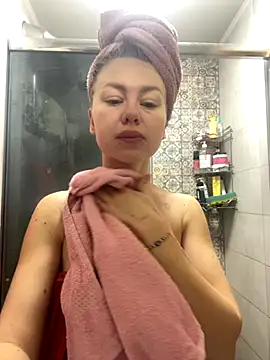 MartaLuna  online show from 12-02-25, 07:03