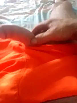 dani0069 online show from 10-05-25, 12:47