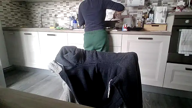 Camaleontica online show from 10-31-25, 11:11