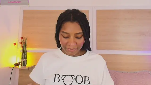 ValeryCortezm online show from 10-29-25, 12:18