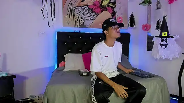 xxKamadevaxx online show from 10-23-25, 12:26