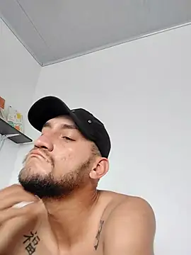 Snapshot of NOVUS22CM chatting on 10-07-25, 07:44 NOVUS22CM online show from 10-07-25, 07:44