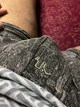 Snapshot of engineerboy14 chatting on 09-11-25, 06:52 engineerboy14 online show from 09-11-25, 06:52