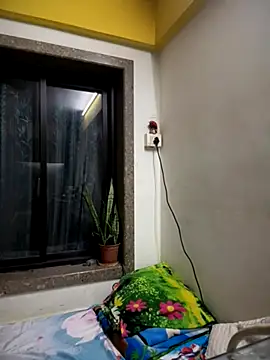 Snapshot of engineerboy14 chatting on 10-17-25, 06:43 engineerboy14 online show from 10-17-25, 06:43