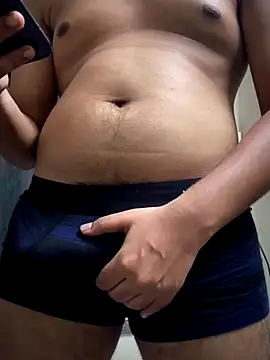 Snapshot of engineerboy14 chatting on 10-19-25, 07:03 engineerboy14 online show from 10-19-25, 07:03