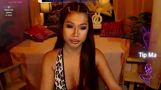 XGoddessOfSatisfactionxX online show from 07-05-26, 11:12