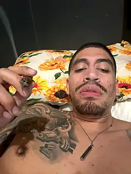 busnfatnutsLildee online show from 12-14-25, 06:19