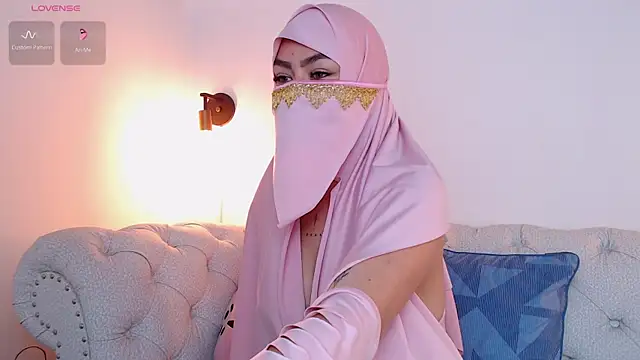 Jazmin milk online show from 03-26-26, 01:49