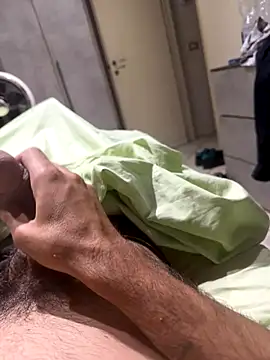 Snapshot of alexbergo87 chatting on 09-23-25, 08:34 alexbergo87 online show from 09-23-25, 08:34