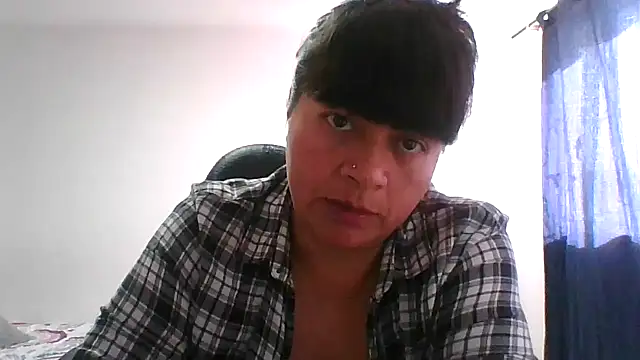 adri89-g online show from 02-05-26, 02:11