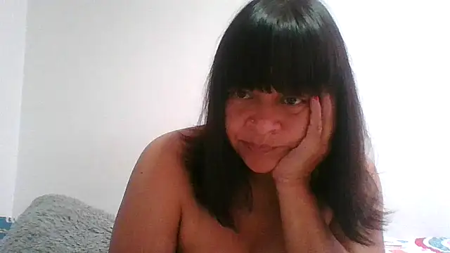 adri89-g online show from 02-10-26, 01:37