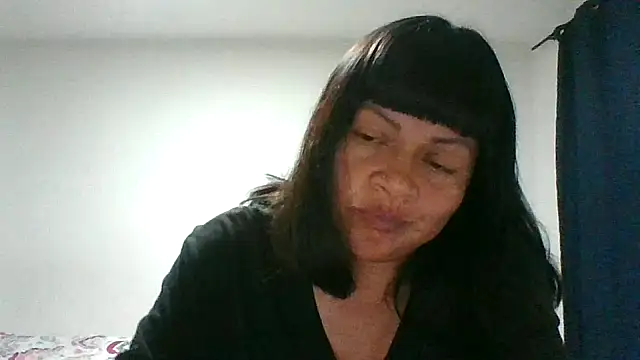 adri89-g online show from 02-11-26, 03:22