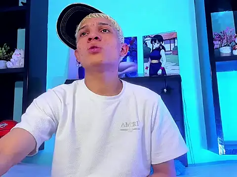 Snapshot of EL_VENEZOLANO_22CM chatting on 10-24-25, 02:46 EL VENEZOLANO 22CM online show from 10-24-25, 02:46